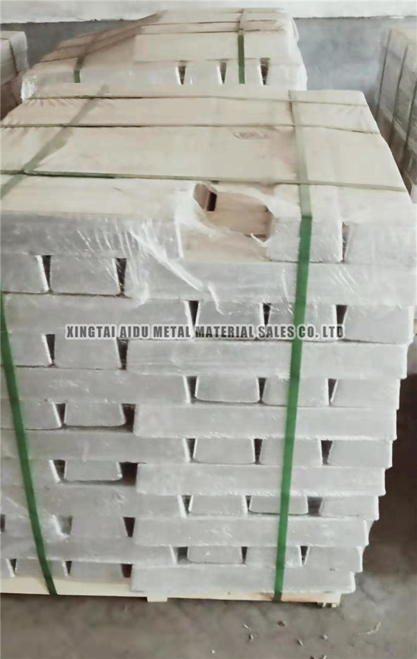 Magnesium ingot